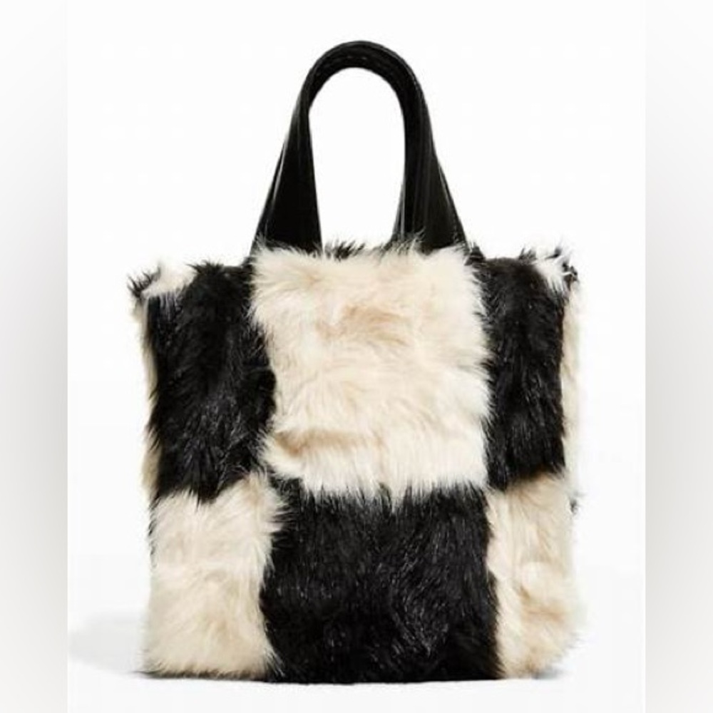 Stand Studio Lucille Bicolor Faux Fur Black/Cream 2 way Tote